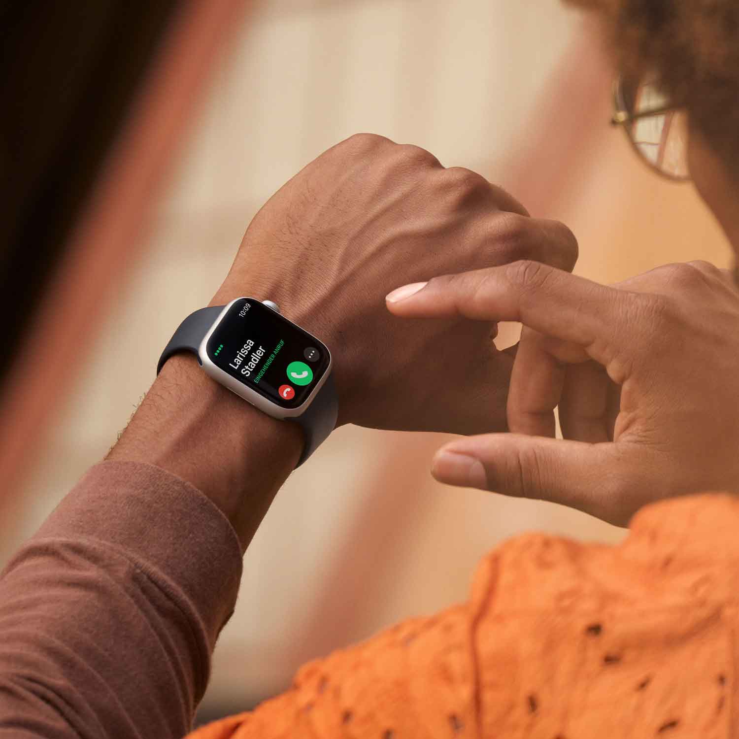 Apple Watch S8 Edelstahl Cellular 41mm Graphit (Milanaise graphit)